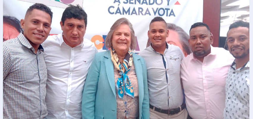 Comitiva banqueña en convención nacional con Clara López